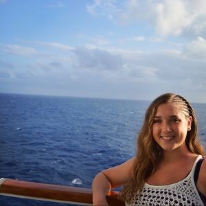 Meet your Posher, Jenna